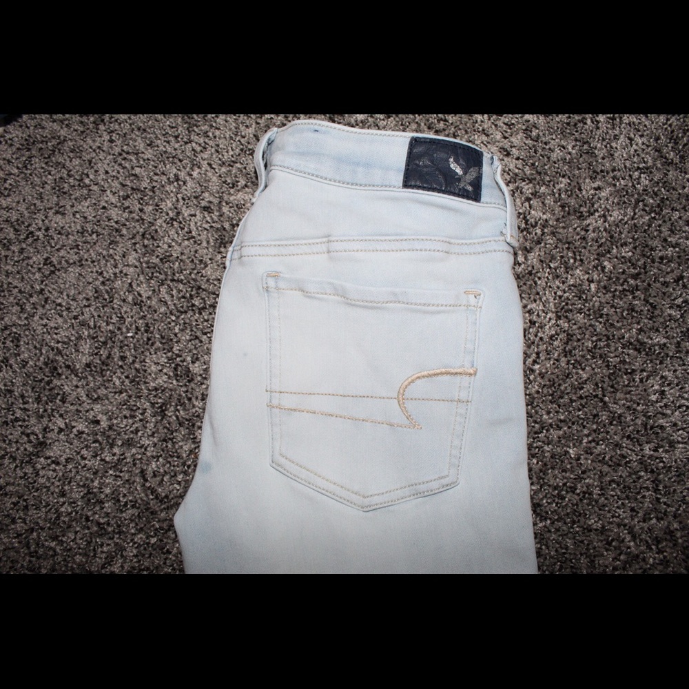 American Eagle light jeans